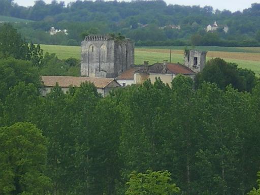 château aperçu de sa tour